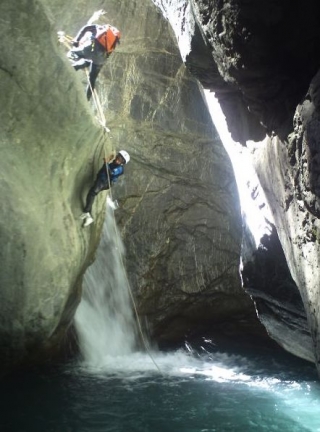  Canyoning 